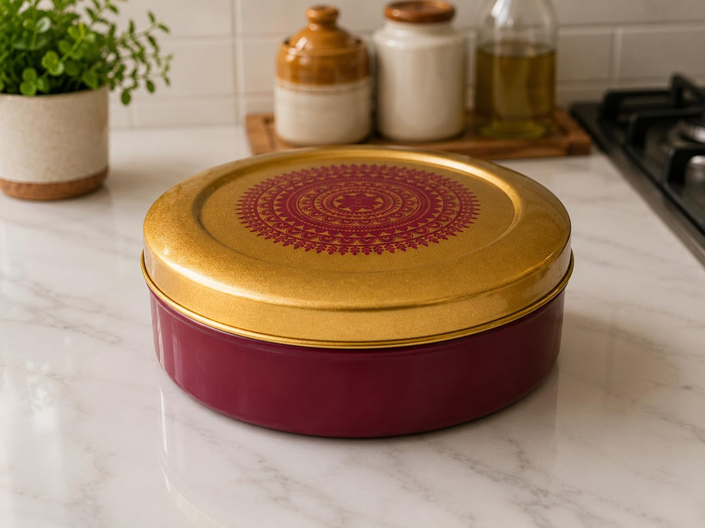 JISCOVERY Stainless Steel Airtight 7 Compartments Spice Box With Solid Lid & 1 Spoon Mehroon