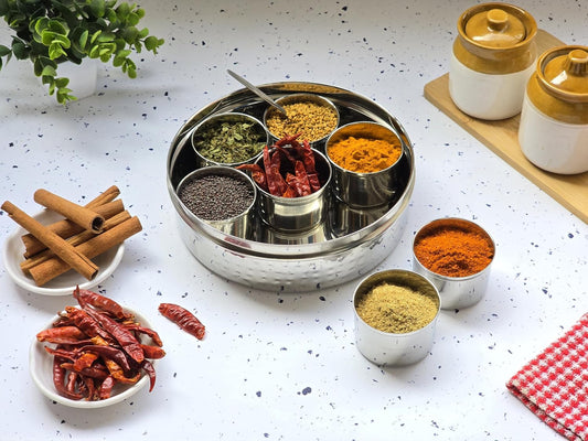 JISCOVERY Stainless Steel Airtight 7 Compartments Spice Box With Transparent Lid & 1 Spoon